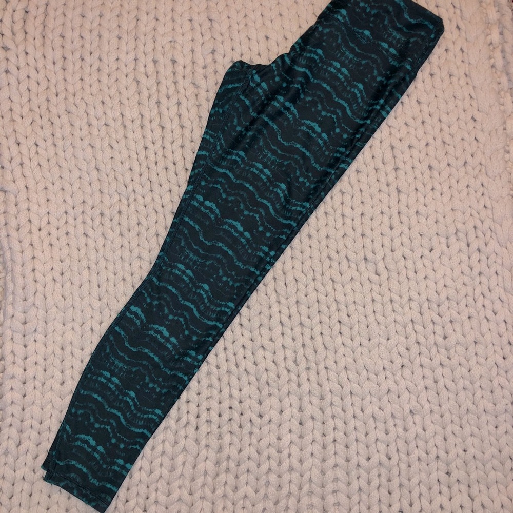 Fabletics crop leggings